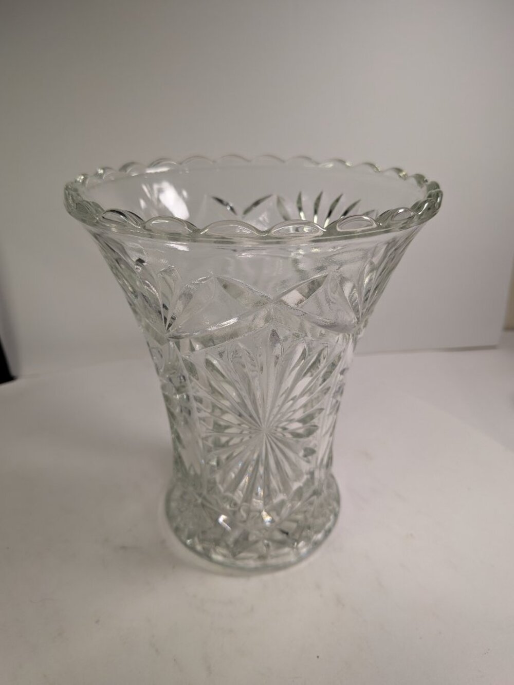 Vintage 1960s Clear Pressed Cut Glass Starburst Fan Flower Vase Scalloped Rim